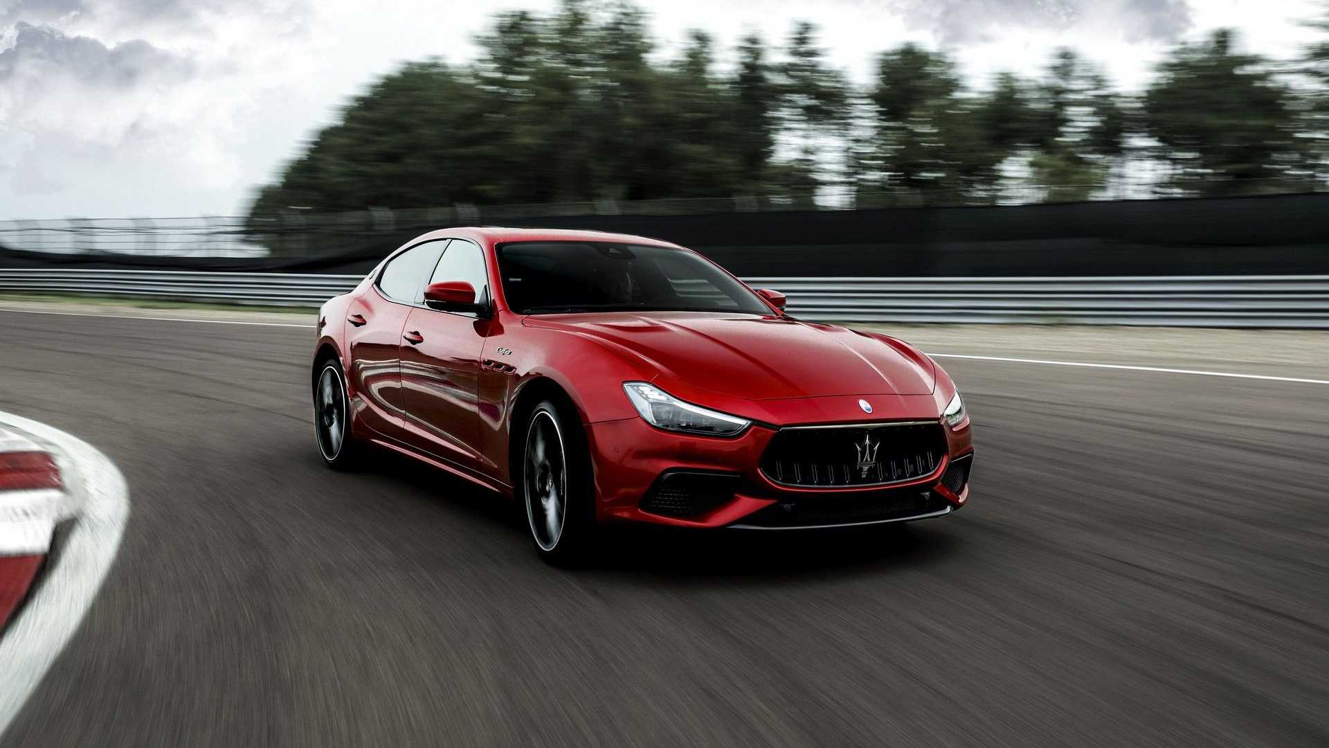 Maserati, Trofeo Modelleriyle Daha Sportif Bir Hal Alıyor