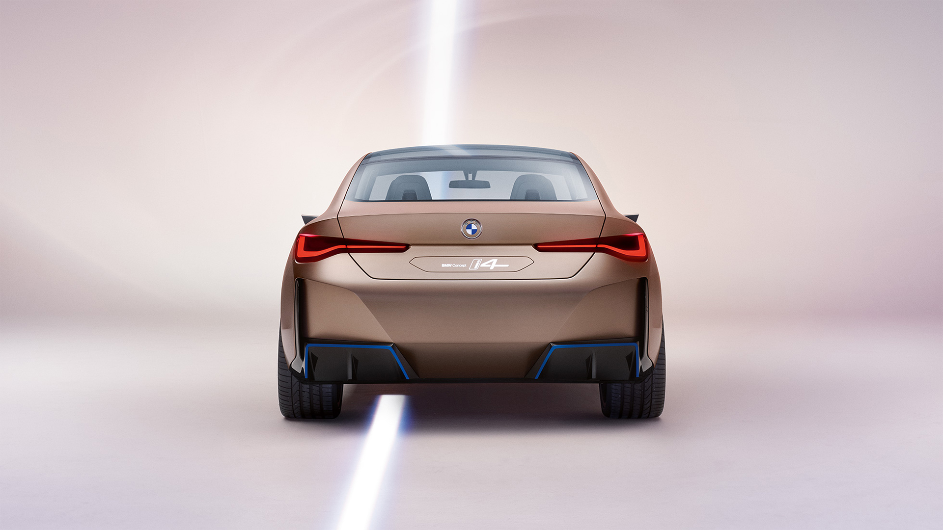 Elektrikli BMW i4 M 2021