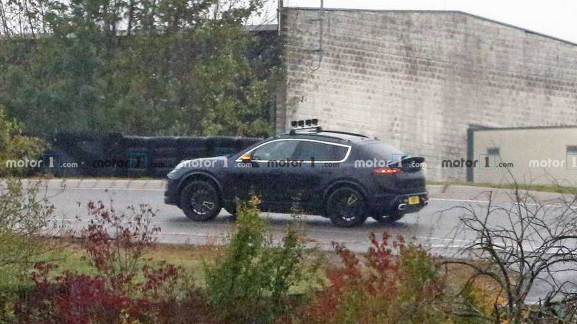 Porsche Macan Electric Kamuflajlarıyla Kameralara Yakalandı