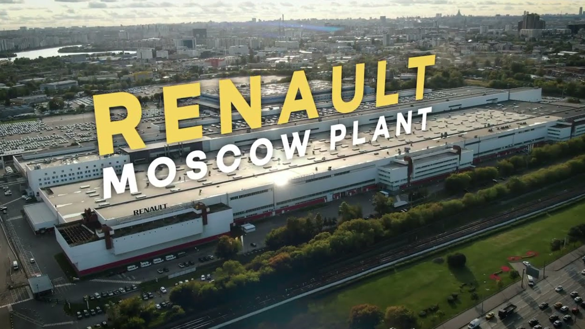 Renault Rusya Üretimini Askıya Aldı
