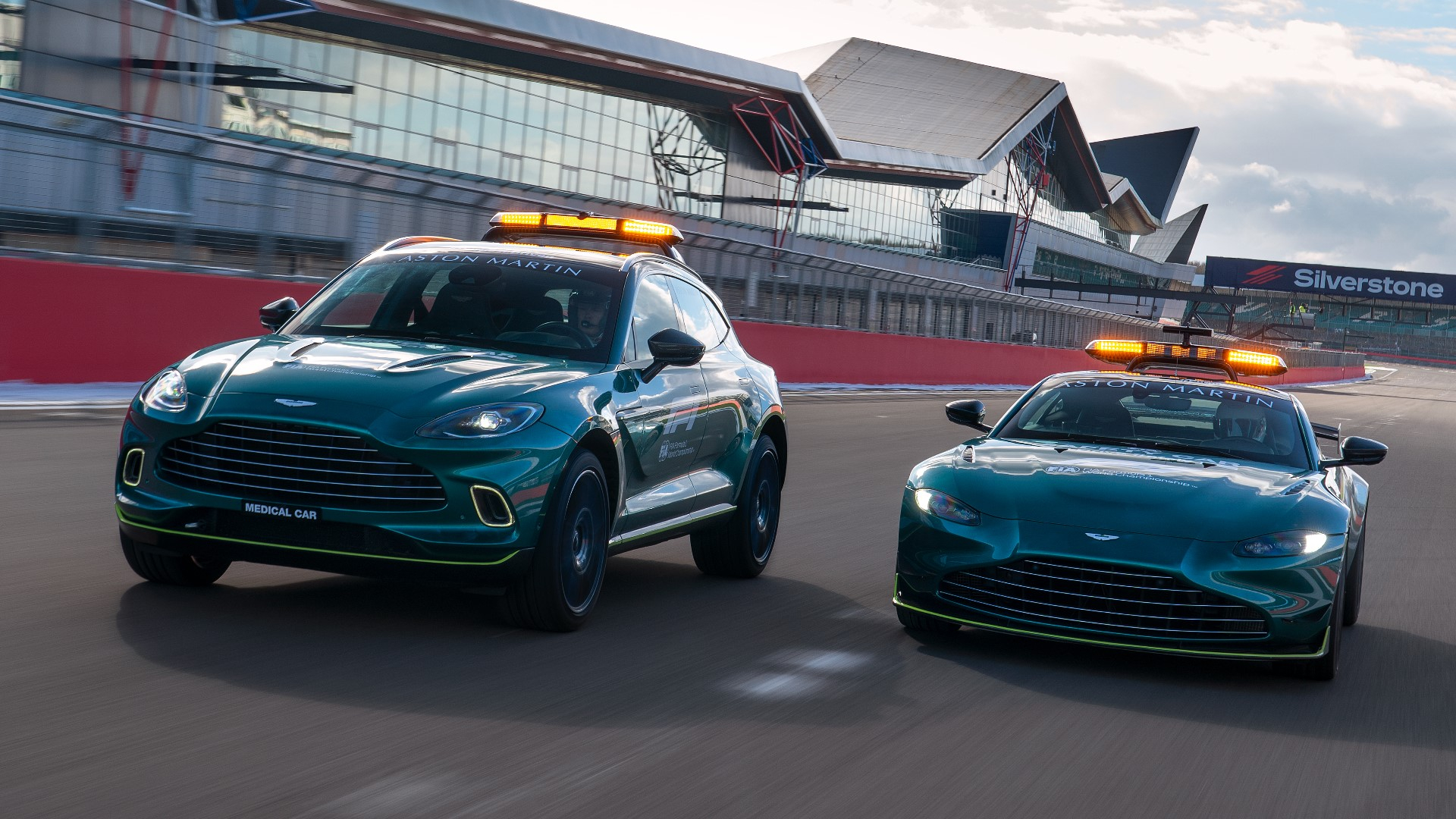 FIA, Aston Martin Güvenlik Aracı Eleştirilerine Cevap Verdi