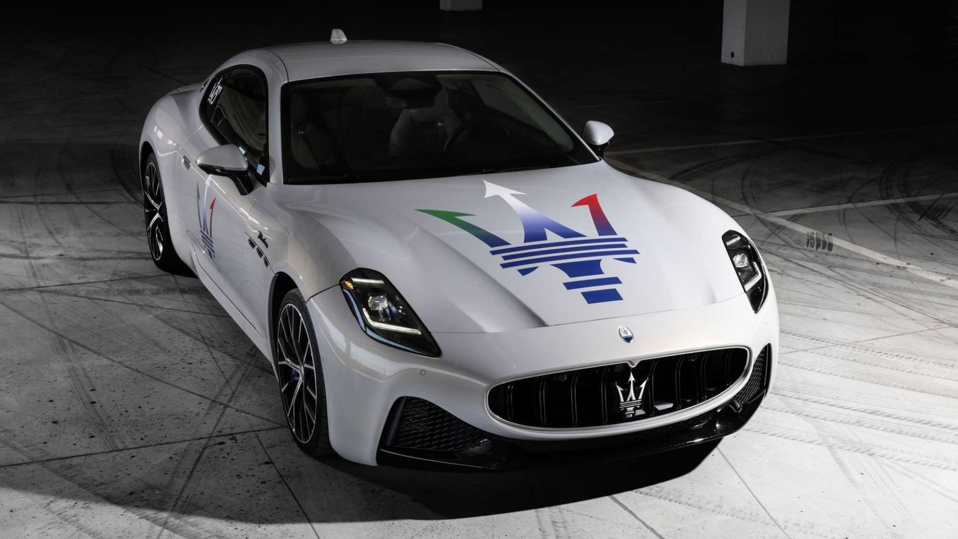 İtalyan Atağı! Yenilenen Maserati GranTurismo ile Tanışın