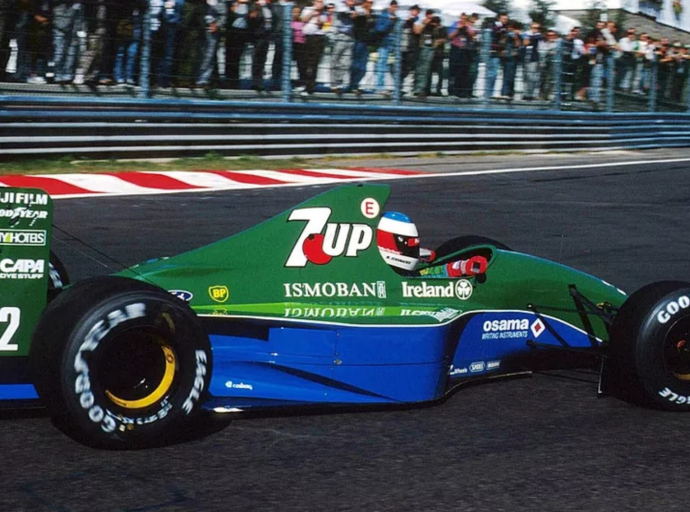 Schumacher'in İlk Kullandığı F1 Aracı Satılıyor
