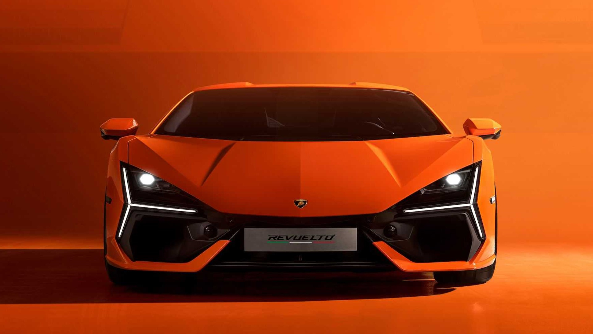 Lamborghini Revuelto Tanıtıldı