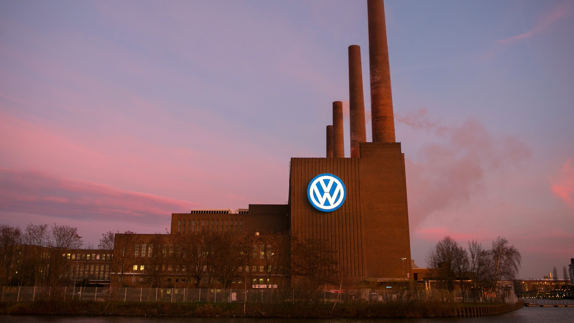 Volkswagen Revenues Dropped Target Lower