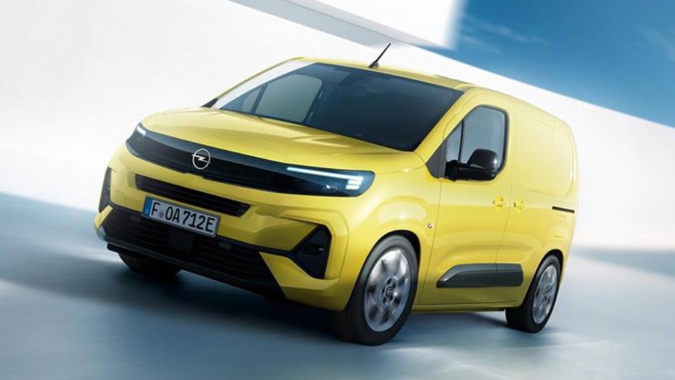 New Opel Combo Combines Commercial Life with Private Life - Sertaç KEMİKSİZ