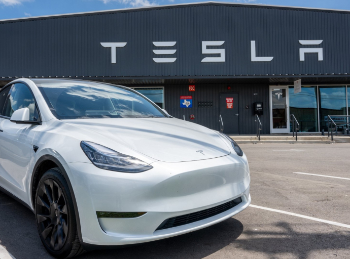 Tesla's New Electric Vehicle Target for 2025 Announced